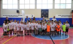 Antalya'da "Üç Adımda Zirveye" okul öncesi dönemde hentbol eğitimi başladı