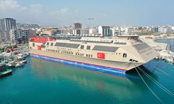 Hatay'da depremzede öğrencilere eğitim ortamı sunan "yüzer okul" görevini tamamladı