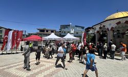 Hatay'da vatandaşlara aşure ikramında bulunuldu