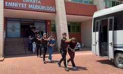 Isparta'da 3 kişinin yaralandığı "yan bakma" meselesinde 2 kişi tutuklandı