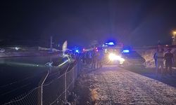 Sulama kanalına devrilen otomobildeki baba ve oğlu öldü, 2 kişi yaralandı