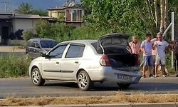 Mersin'de birbirlerinin araçlarına kasıtlı çarpıp kavga eden 5 kişi gözaltına alındı