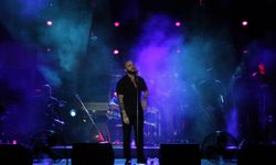 Şarkıcı Berkay Antalya'da konser verdi