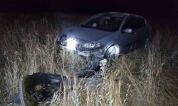 Burdur’da otomobil tarlaya uçtu: 2 yaralı