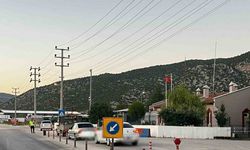 Burdur’da tarifesiz yolcu taşımacılığına yönelik denetimlerde 15 araç trafikten men edildi