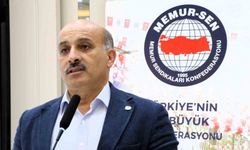 Eğitim-Bir-Sen Adana Şubesi zorunlu eğitim sistemini masaya yatırdı