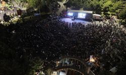 Hızırbey’de yıldızlar altında sinema keyfi