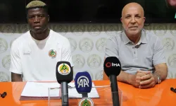 Alanyaspor, Angolalı futbolcu Maestro ile 4 yıllık sözleşme imzaladı