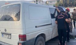 Hafif Ticari Araç Refüje Çarptı: 1 Ölü