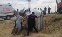 Kontrolden Çıkan Cip Kamyona Çarpıp Takla Attı