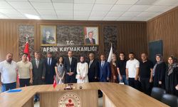 Kaymakam Sarıdoğan, YKS'de Başarılı Olan Öğrencileri Makamında Kabul Etti