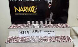 Adana'da otomobilde 3 bin 219 uyuşturucu etkili hap ele geçirildi