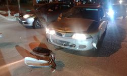 Adana'da otomobille çarpışan motosikletin sürücüsü yaralandı