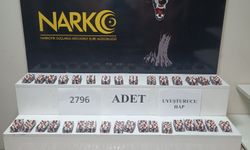 Adana'da takside 2 bin 796 uyuşturucu etkili hap ele geçirildi