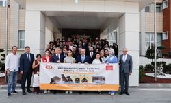 Adana'dan 40 kız öğrenci Nevşehir kampına uğurlandı