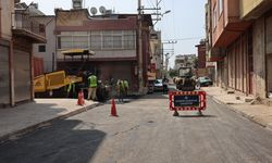 Akdeniz'de yollarda asfaltlama ve yenileme çalışmaları sürüyor
