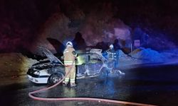 Antakya'da 2 ayrı otomobilde çıkan yangın söndürüldü