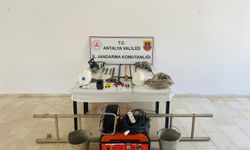 Antalya'da kaçak kazı yapan 4 zanlı suçüstü yakalandı