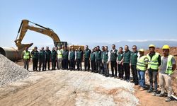 DSİ Genel Müdürü Mehmet Akif Balta Asi Nehri'nde yürütülen çalışmaları inceledi