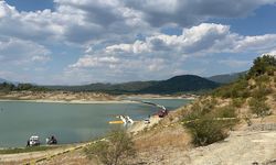 GÜNCELLEME - Burdur'da kaza kırıma uğrayan uçak gölün kıyısına sabitlendi
