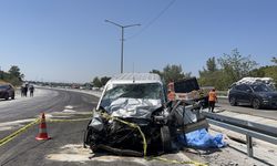Burdur'da panelvan ile hafif ticari aracın çarpıştığı kazadaki ölü sayısı 3'e yükseldi