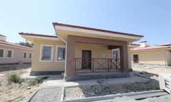 Hatay Samandağ'da kırsal afet konutlarının yapımı sürüyor