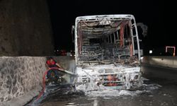 Hatay'da yolcu otobüsünde çıkan yangın söndürüldü