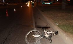Mersin'de hafif ticari araçla çarpışan bisikletin sürücüsü ağır yaralandı