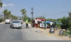 Mersin'de park halindeki araca çarpan otomobilin sürücüsü kaçtı