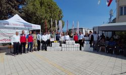 Samandağ'da üreticilere zirai ilaç, tuzak ve sera örtüsü dağıtıldı