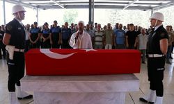 Şanlıurfa'daki trafik kazasında yaşamını yitiren polis memurunun cenazesi Adana'da defnedildi