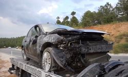 Burdur’da otomobil devrildi: 2 yaralı