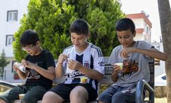 Mersin’de çocuklara yaz boyu ücretsiz dondurma keyfi
