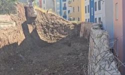 Erzurum İspir'de heyelan: Bazı evler tahliye edildi