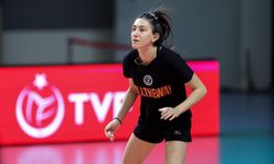 Milli Smaçör Yaprak Erkek, 3 Yıl Daha Turuncu-Beyaz Formayla