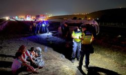 Paramparça Olan Otomobilden Sağ Kurtuldular