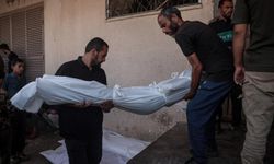 Soykırımcı İsrail'in Gazze'ye Saldırılarında Can Kaybı 62 Bin 64'e Çıktı