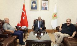 Vali Ünlüer, Ozanları ve Sanat İnsanlarını Makamında Ağırladı