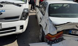 3 Aracın Karıştığı Kaza Güvenlik Kamerasında