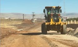 Afşin’de Yol ve Kaldırım Çalışmaları Tüm Hızıyla Sürüyor