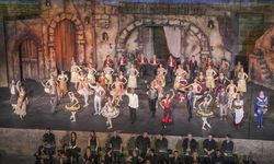 32. Uluslararası Aspendos Opera ve Bale Festivali'nde 'Don Kişot' balesi sahnelendi