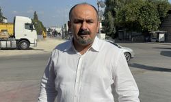 Adana'da sahipsiz köpeklerin çocuğu kovalaması güvenlik kamerasında