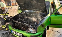 Adana'da seyir halindeki otomobilde çıkan yangın söndürüldü
