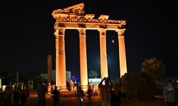 Antalya Side Antik Kenti'nde 'kanlı Ay' tutulması izlendi