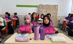 Filistin direnişinin sembolü 'Hanzala' okul sıralarında hayat buldu
