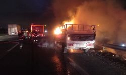 Hatay'da seyir halindeki pikapta çıkan yangın söndürüldü