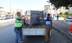 Mersin'de alınan çöp konteynerleri belirlenen noktalara yerleştiriliyor