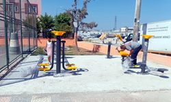 Mersin'in Akdeniz ilçesinde park ve yeşil alanlarda çalışmalar sürüyor