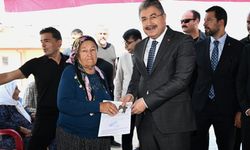 Osmaniye'de yapımı tamamlanan 15 köy evi depremzedelere teslim edildi