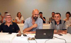 Alanya Belediye Tiyatrosu’ndan yeni sezonun ilk prömiyeri: "Palto"